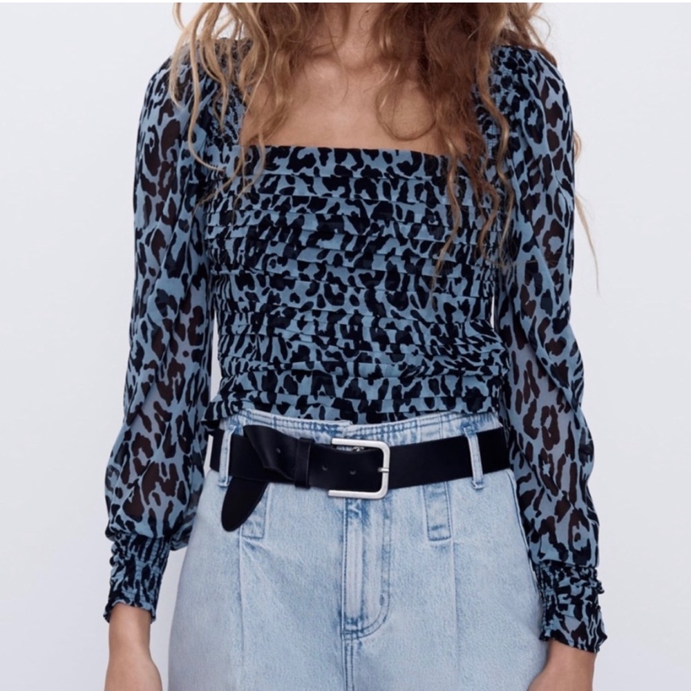 Zara Blue Leopard Shirt Size Small Barely Worn